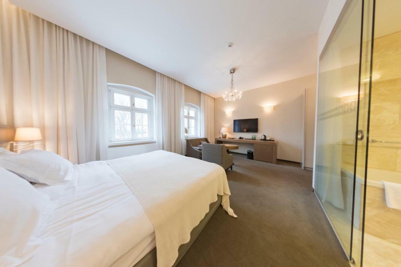 Hotel Jakubus Wilkow  Dış mekan fotoğraf