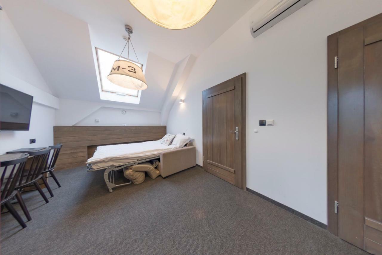 Hotel Jakubus Wilkow  Dış mekan fotoğraf